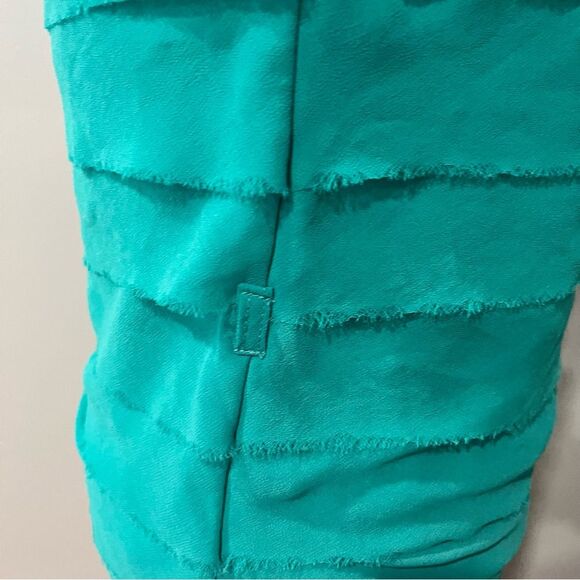 Lucy & Co Green Ruffle Layered Short Sleeve Blouse Size Small - Picture 8 of 8